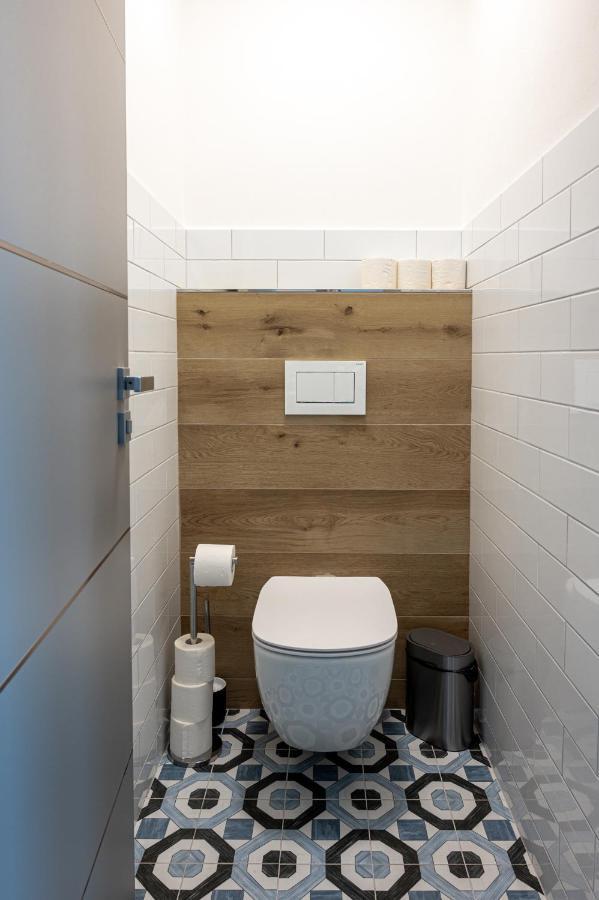 Art Hostel & Apartments Dvůr Králové nad Labem Εξωτερικό φωτογραφία