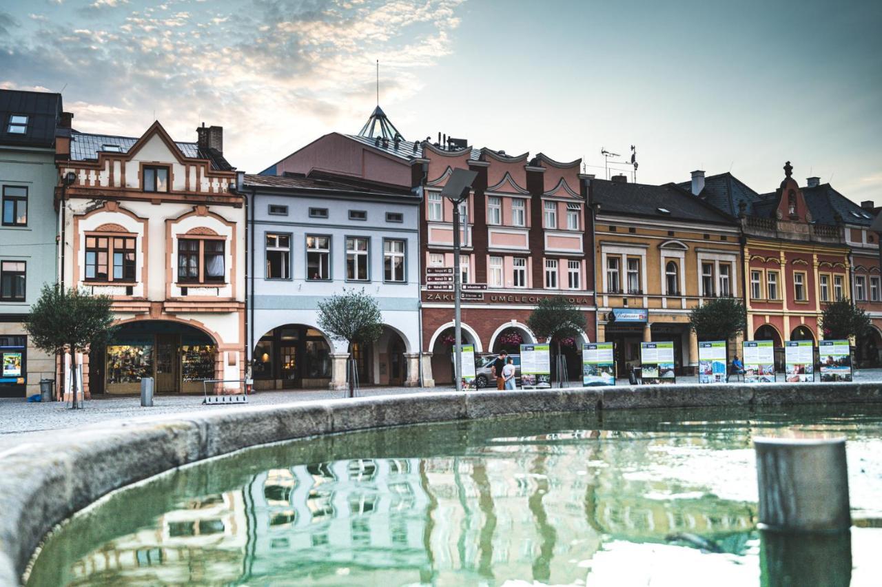 Art Hostel & Apartments Dvůr Králové nad Labem Εξωτερικό φωτογραφία